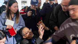 平卡索夫說自己的照片分兩種：敘述性和視覺性