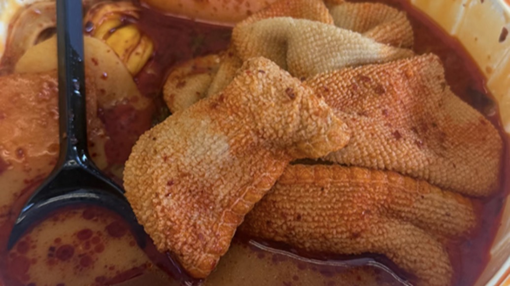 麻辣燙里吃出了抹布？市場監(jiān)管部門已介入調(diào)查