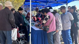 網(wǎng)絡(luò)中國節(jié)｜重陽節(jié)上海這里給老人擺了個“大集”，非遺手工、修傘、咨詢……