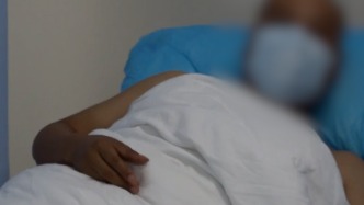 男子在工地宿舍門口被多只胡蜂攻擊昏迷，醫(yī)護(hù)拔刺半小時(shí)救回