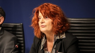 盧浮宮劫案被捕2人“部分承認(rèn)”涉案，8件珠寶仍下落不明