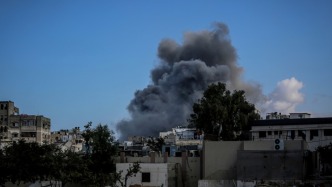 以軍打擊致加沙超百人死亡，國(guó)際社會(huì)呼吁各方遵守停火協(xié)議