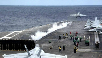 特朗普稱將下令美航母改回蒸汽彈射，專家：說起來容易，做起來難