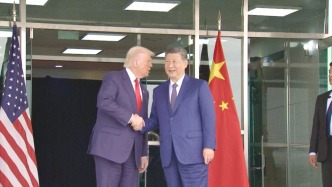 視頻丨中美元首會晤結(jié)束后，特朗普總統(tǒng)送習近平主席上車