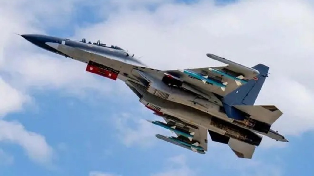 掛超音速反艦導(dǎo)彈云端巡航，委內(nèi)瑞拉出動(dòng)蘇-30戰(zhàn)機(jī)應(yīng)對(duì)美海軍威脅