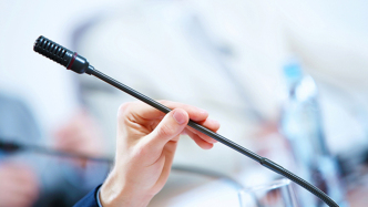 上海對2.4萬塊連體招牌開展全域檢測，超過設計年限的進入整治名錄