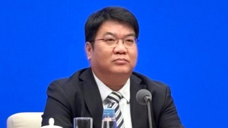 工信部：大力發(fā)展新能源汽車、節(jié)能環(huán)保裝備等綠色產(chǎn)業(yè)