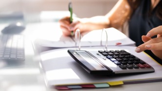 美凱龍：截至9月末集團(tuán)對外財(cái)務(wù)資助余額24.02億元，其中17.38億元逾期