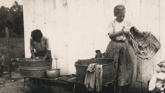 “洗衣不是服務業”：跨大西洋工業化中的家庭勞動與性別政治