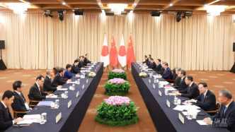 新華圖訊｜習(xí)近平會(huì)見(jiàn)日本首相高市早苗