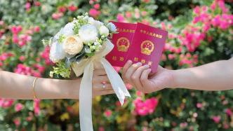 多地向新婚夫婦發(fā)放結(jié)婚消費券，經(jīng)濟日報：給甜蜜經(jīng)濟添把火