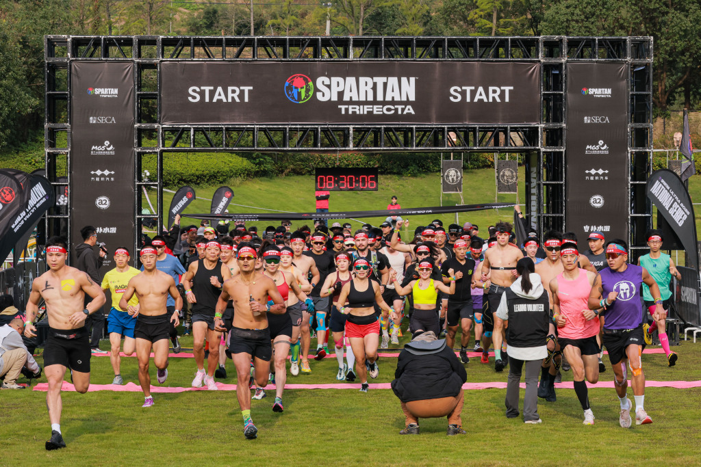 体坛联播｜哈兰德进球数据堪比梅罗，王艺迪蒙彼利埃逆转夺冠