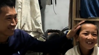 95后男子撫養(yǎng)三個外甥近10年，堅持供孩子們讀書：我們血連著血