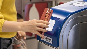 廣州地鐵回應“‘搖一搖’廣告影響掃碼乘車”：已立即關閉