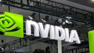 黃仁勛全球奔波“賣芯片”，英偉達市值一周暴增2.8萬億元