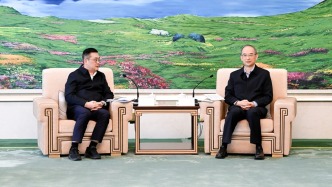 吉林省委书记黄强会见福耀集团董事长曹晖