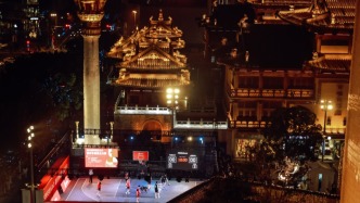 深一度｜在上班和上香之間，他們選擇在靜安上籃