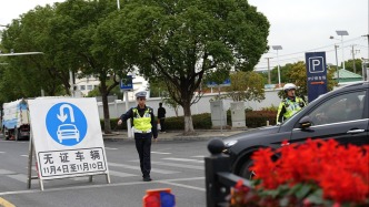 增加非機(jī)動車停放點、優(yōu)化即停即走點位，進(jìn)博會交通管制更精細(xì)化了