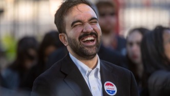 人物｜特朗普“噩夢”來了，紐約首位印度裔市長是誰