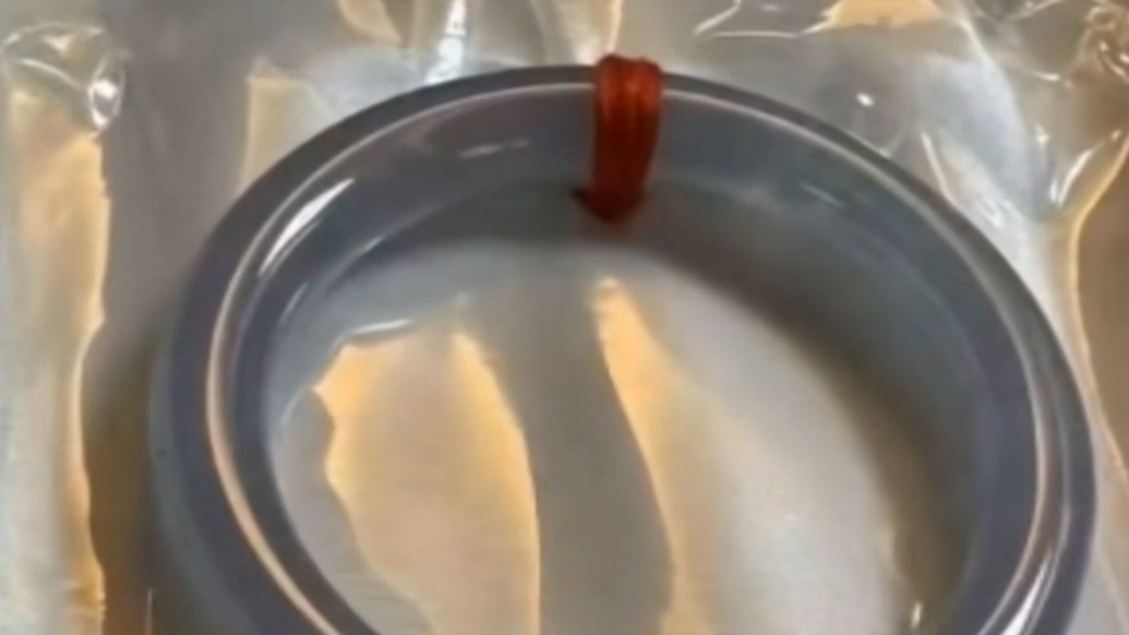 珠寶商稱郵寄7萬元翡翠手鐲變空箱，順豐：寄托物為“人造石圈”，無保價(jià)