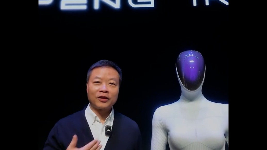 脫掉“皮膚”，沒有真人，何小鵬發(fā)一鏡到底視頻回應(yīng)“真人扮機器人”質(zhì)疑