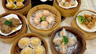 廣州在早茶店召開立法座談會(huì)，聽取早茶師傅、老茶客代表意見