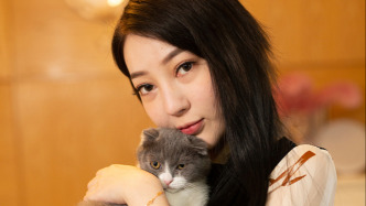 2次入獄又試圖復(fù)出，郭美美持續(xù)炒作炫富拜金被封號