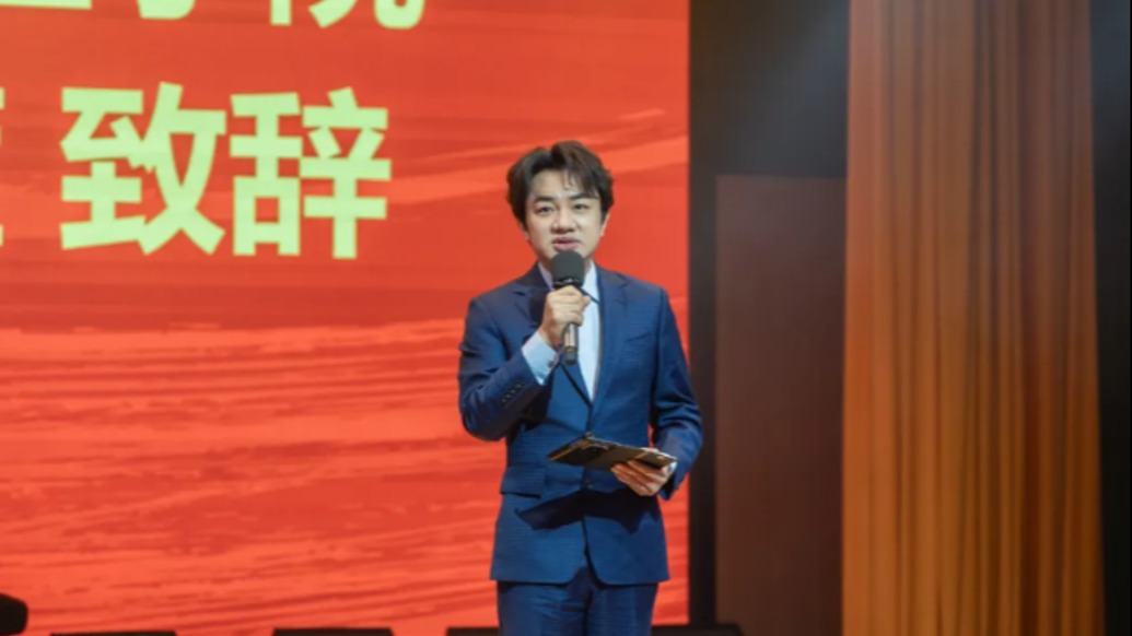 王祖藍添新身份，受聘福州一高?？妥淌?/></span></div><div><h2 class=