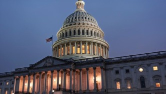 美参议员提议：政府不“开门”，国会议员就停薪
