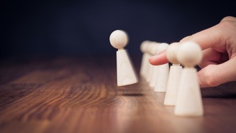 蔡卫国被撤销浙江省政协委员资格，此前已官宣落马