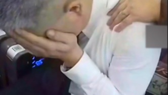 男子高鐵上疑似突發(fā)心梗，五名乘客聞?dòng)嵹s來救助