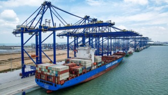 新聞多一點(diǎn)丨封關(guān)在即，海南自貿(mào)港建設(shè)穩(wěn)步推進(jìn)