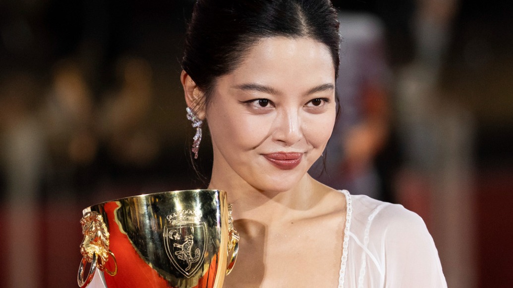 辛芷蕾發(fā)文回?fù)敉崴公@獎(jiǎng)系“運(yùn)作”