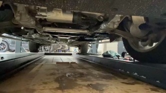 进口路虎行驶7000公里检出“缸体沙眼”， 厂家仅同意换发动机气缸盖