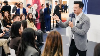 時(shí)尚正青春-LVMH吳越在第八屆進(jìn)博會(huì)現(xiàn)場(chǎng)對(duì)話九五后