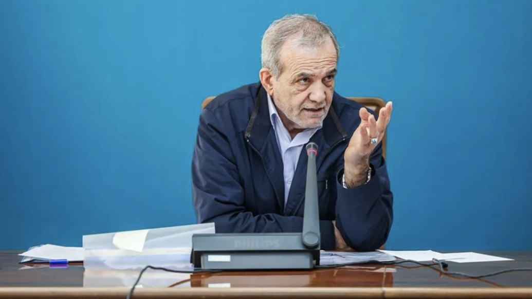 伊朗总统：“美国想让伊朗一直跪着”