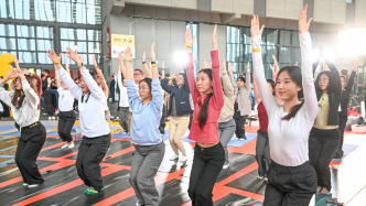 進(jìn)博直擊｜做做運(yùn)動(dòng)逛逛街，消費(fèi)品展區(qū)商品琳瑯滿目又新又酷