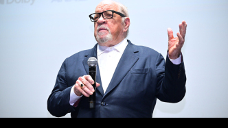 保羅·施拉德赴東京參加40年前舊作的日本首映禮，有貼身保鏢