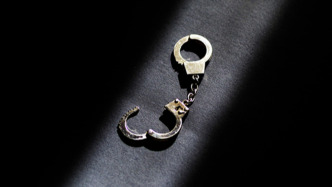 為“吸粉引流”直播選取社會(huì)熱點(diǎn)事件“謾罵”， 三人被行拘