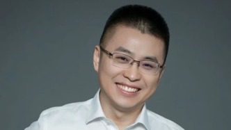 突然調(diào)離一汽奧迪兩個月后，李鳳剛出任北京現(xiàn)代總經(jīng)理