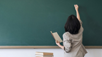 人口变化给教师带来的是挑战还是机遇？这份报告基于八千余份数据形成