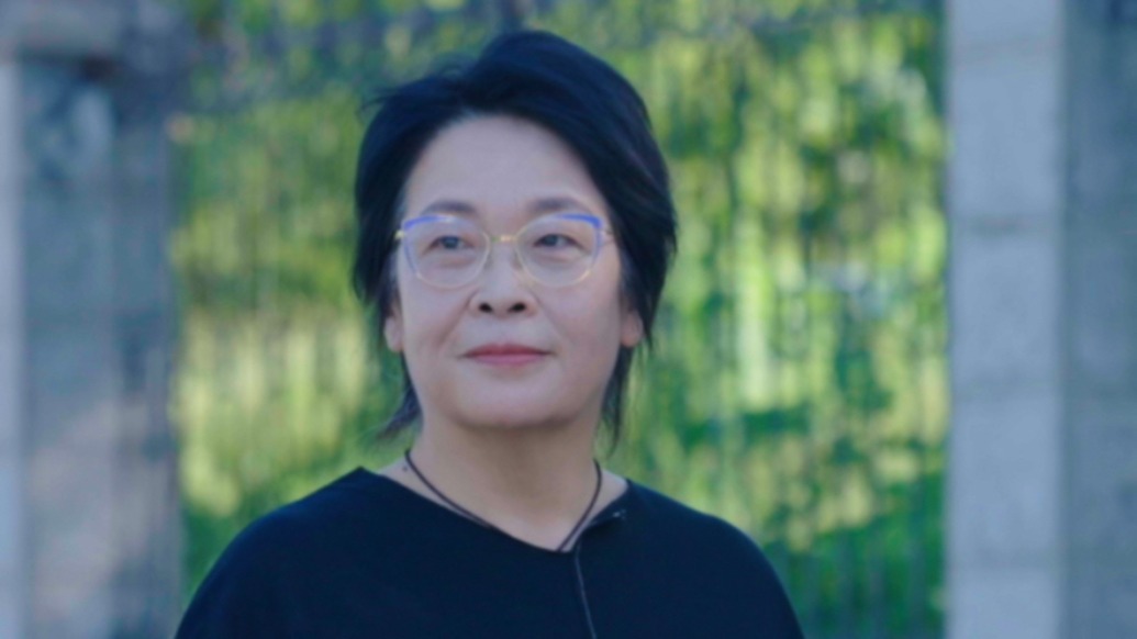 张越诠释“新龄美”:美不在年龄,美在生命