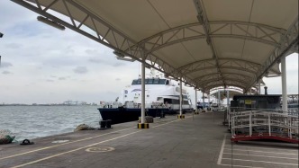 受臺(tái)風(fēng)“鳳凰”和冷空氣共同影響 ，福建沿海59條客渡運(yùn)航線停航