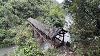 重慶南川區(qū)通報一河段水體顏色異常：初步判斷被污染，正全面排查