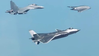 空军首次发布有人无人协同画面