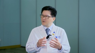 女性的美好，一定要和乳房扯上關(guān)系嗎？