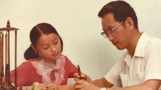 独家 | 演员吴越和她的篆刻家父亲