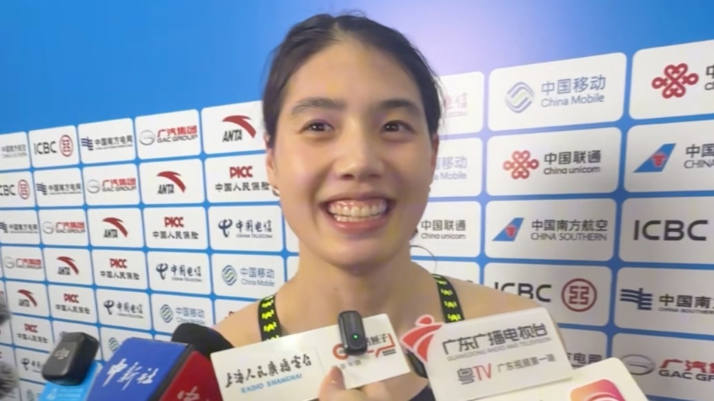 张雨霏100米蝶夺冠：状态很好，但没有发挥出应有水平