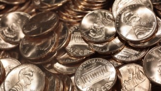 成本上升太浪費(fèi)！特朗普指示停止生產(chǎn)1美分硬幣