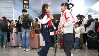 城事｜秋假首日，各地小朋友都在做什么？